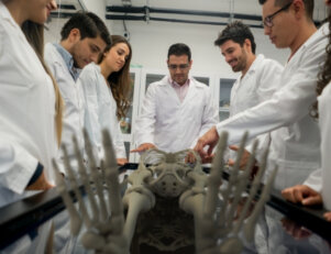 Estudantes devem saber os desafios do curso de Fisioterapia.