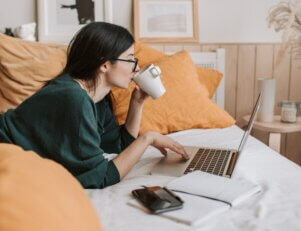 administração-ead-pexels-vlada-karpovich-4050415-1