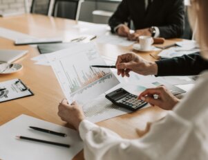 alt="Um Administrador de sucesso é importante para administrar os negócios"