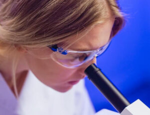 curso de Engenharia Química -Foto de Kindel Media no Pexels